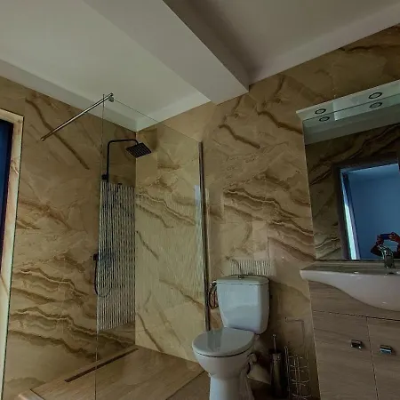 Casa Brad Гостьовий будинок