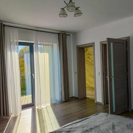 Casa Brad Гостьовий будинок Брашов